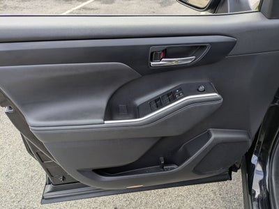 2024 Toyota Highlander Base