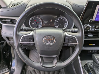 2024 Toyota Highlander Base