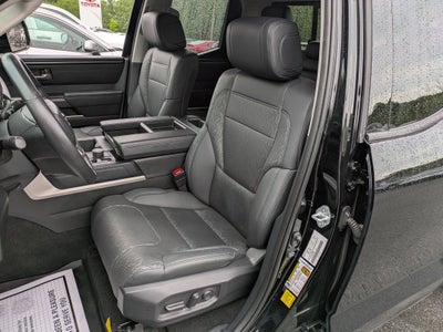 2022 Toyota Tundra 4WD SR5