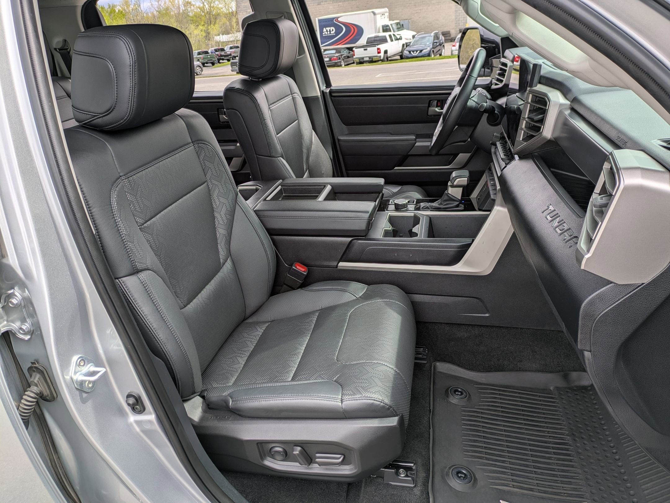 2023 Toyota Tundra 4WD SR5