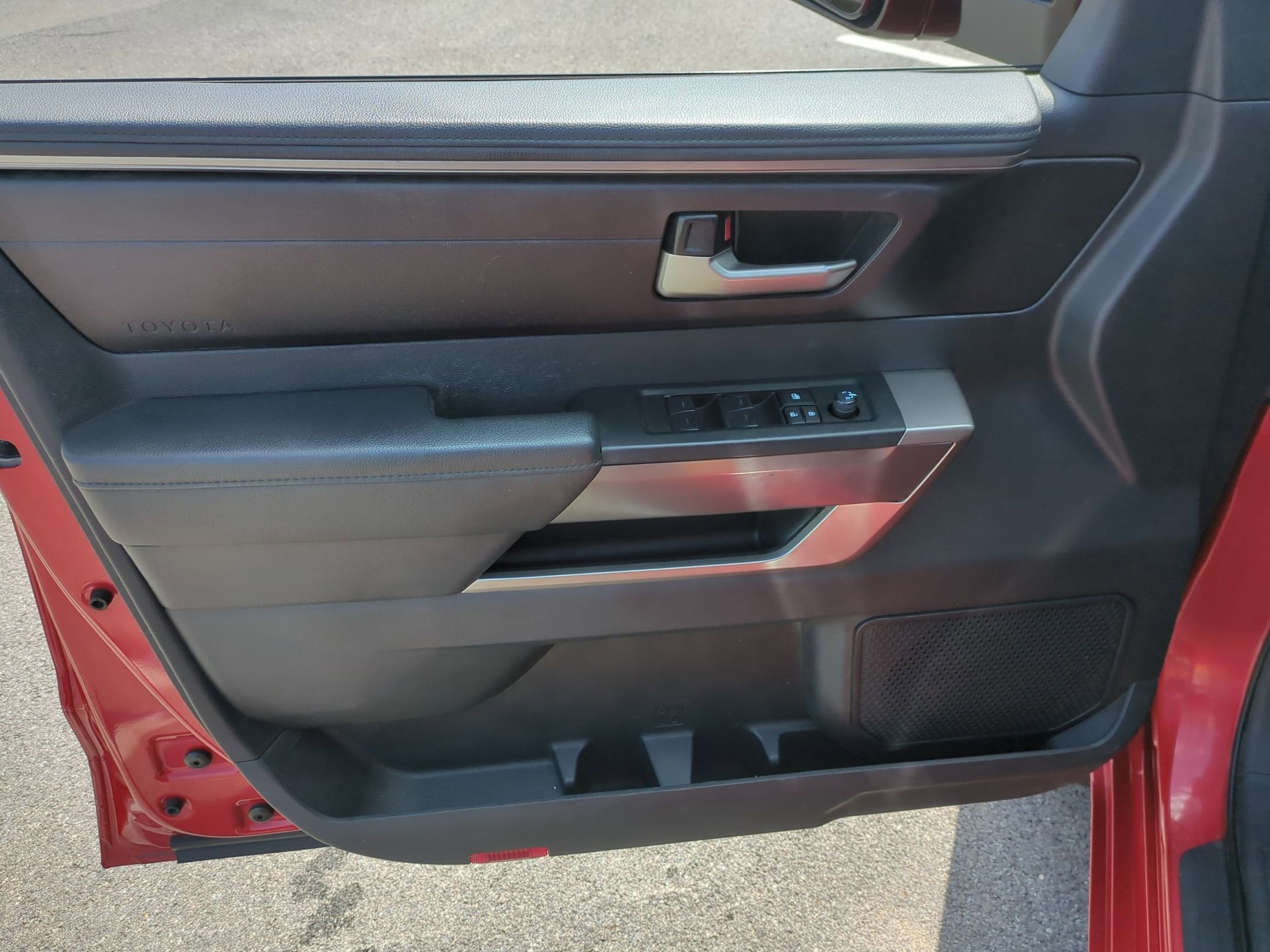 2024 Toyota Tundra 4WD SR5