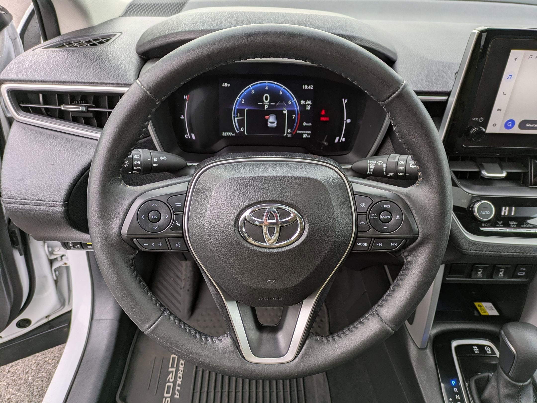 2023 Toyota Corolla Cross XLE