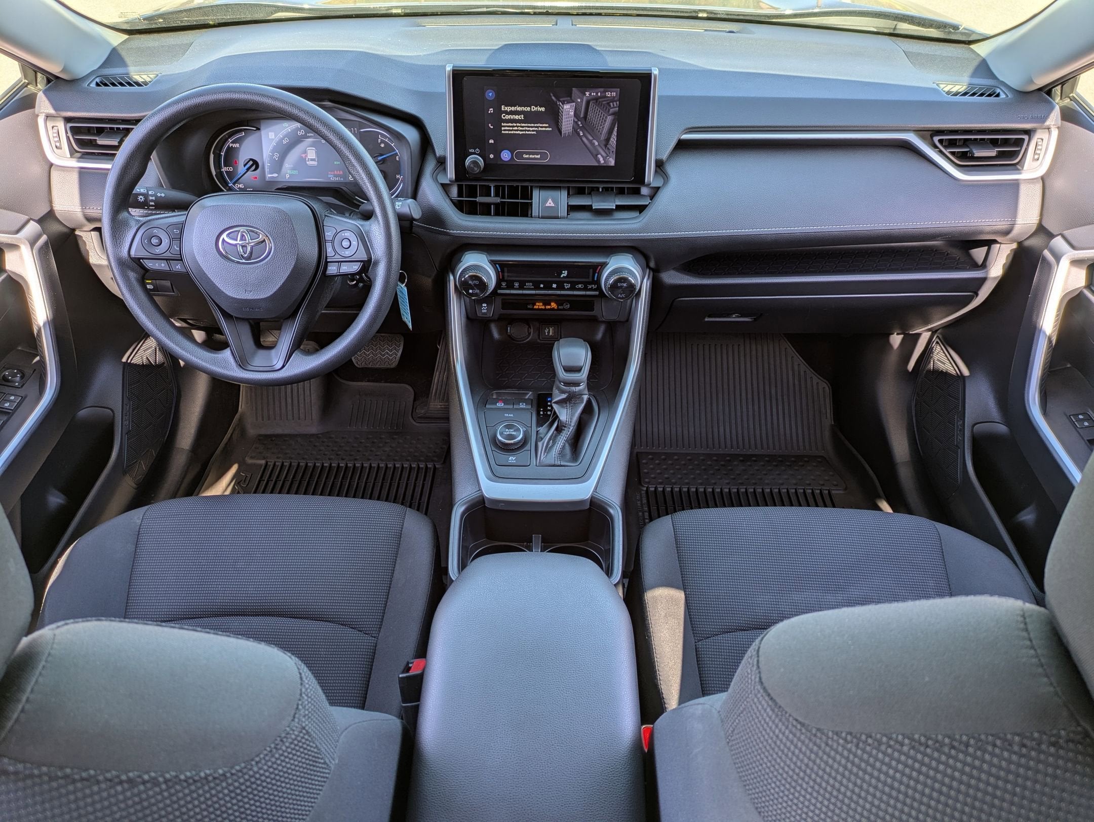 2023 Toyota RAV4 Hybrid LE