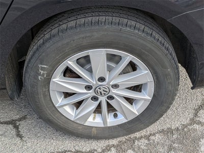 2019 Volkswagen Golf SportWagen S