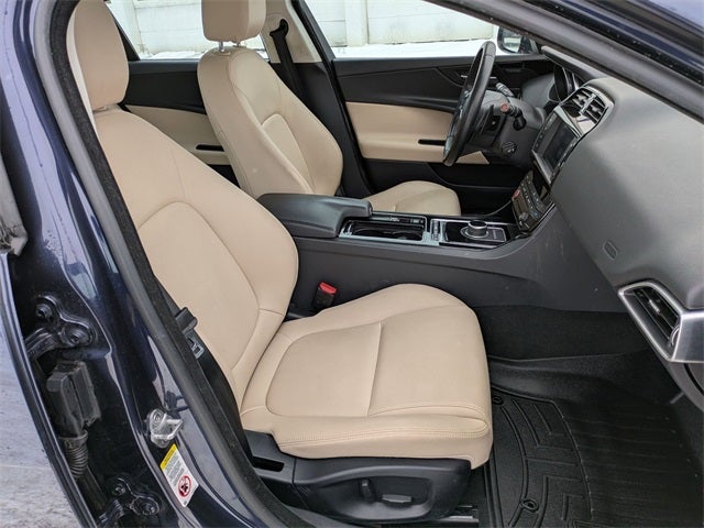 2018 Jaguar XE 25t Premium