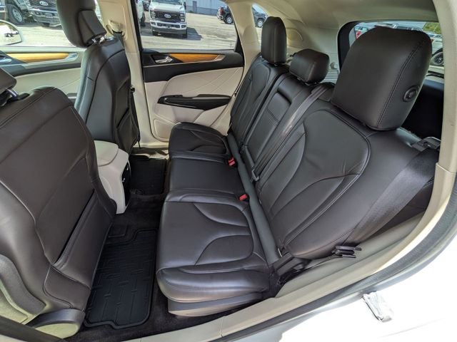 2016 Lincoln MKC Select