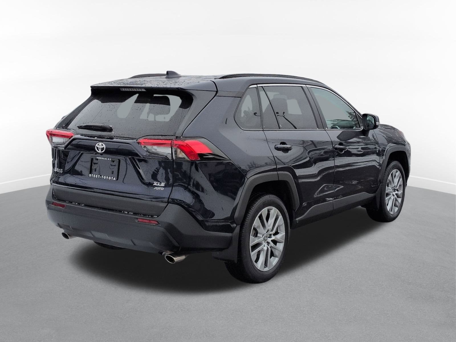 2023 Toyota RAV4 XLE Premium