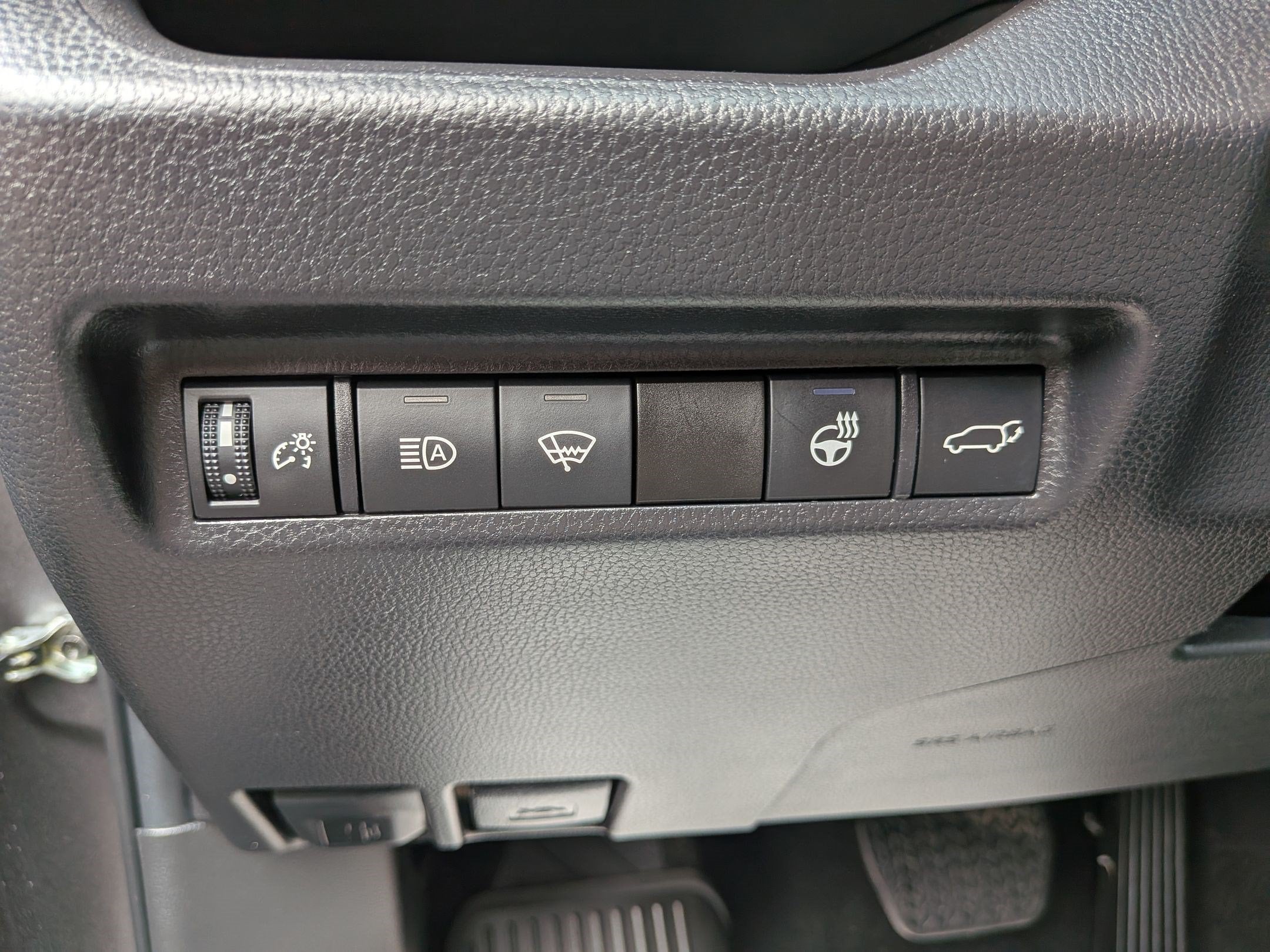 2022 Toyota RAV4 XLE Premium w/ Premium Grade Weather Pkg