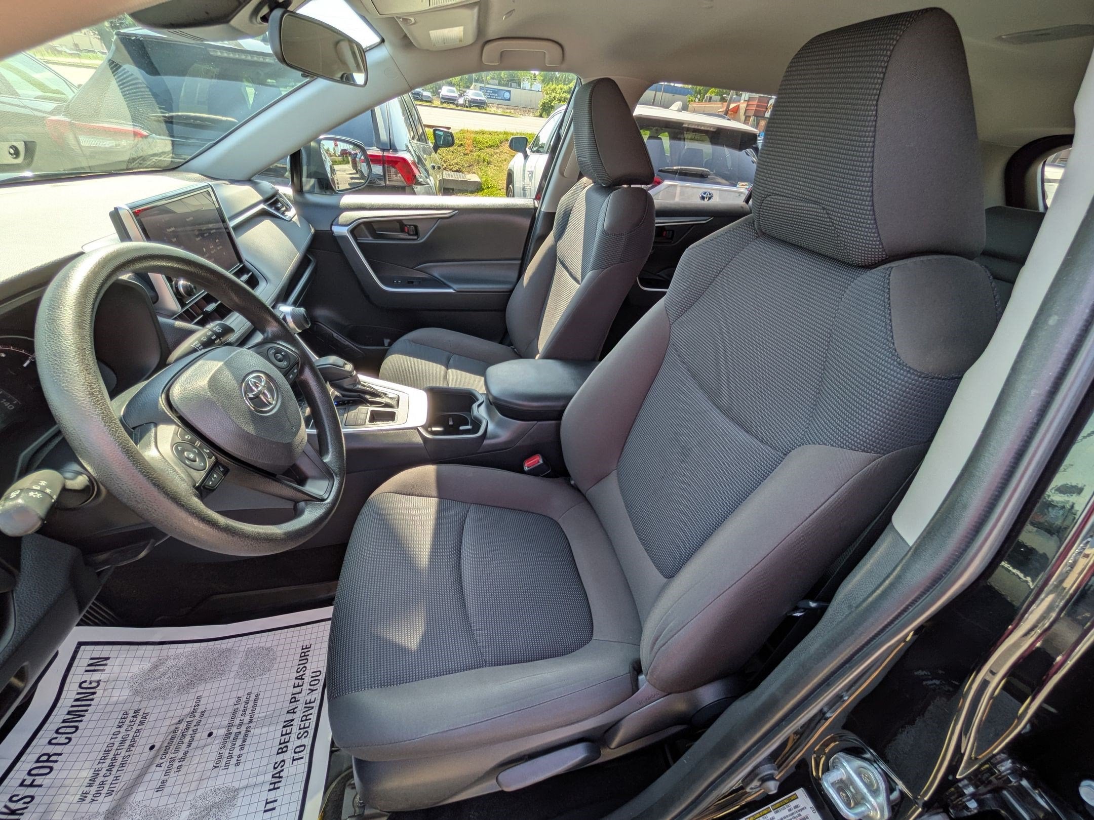 2023 Toyota RAV4 LE