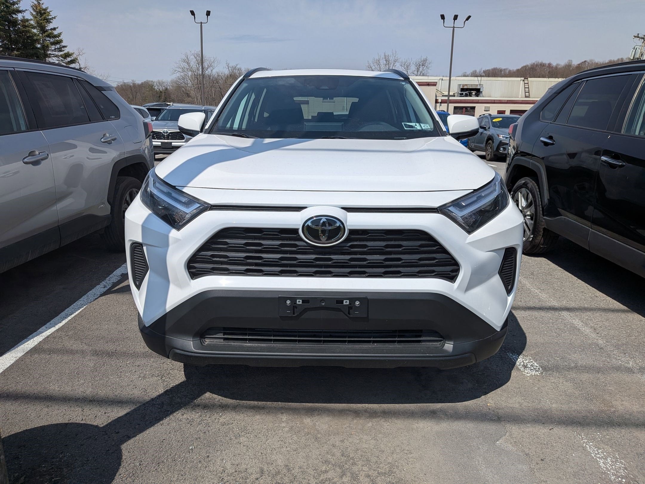 2023 Toyota RAV4 XLE w/ Convenience & Cold Weather Pkg