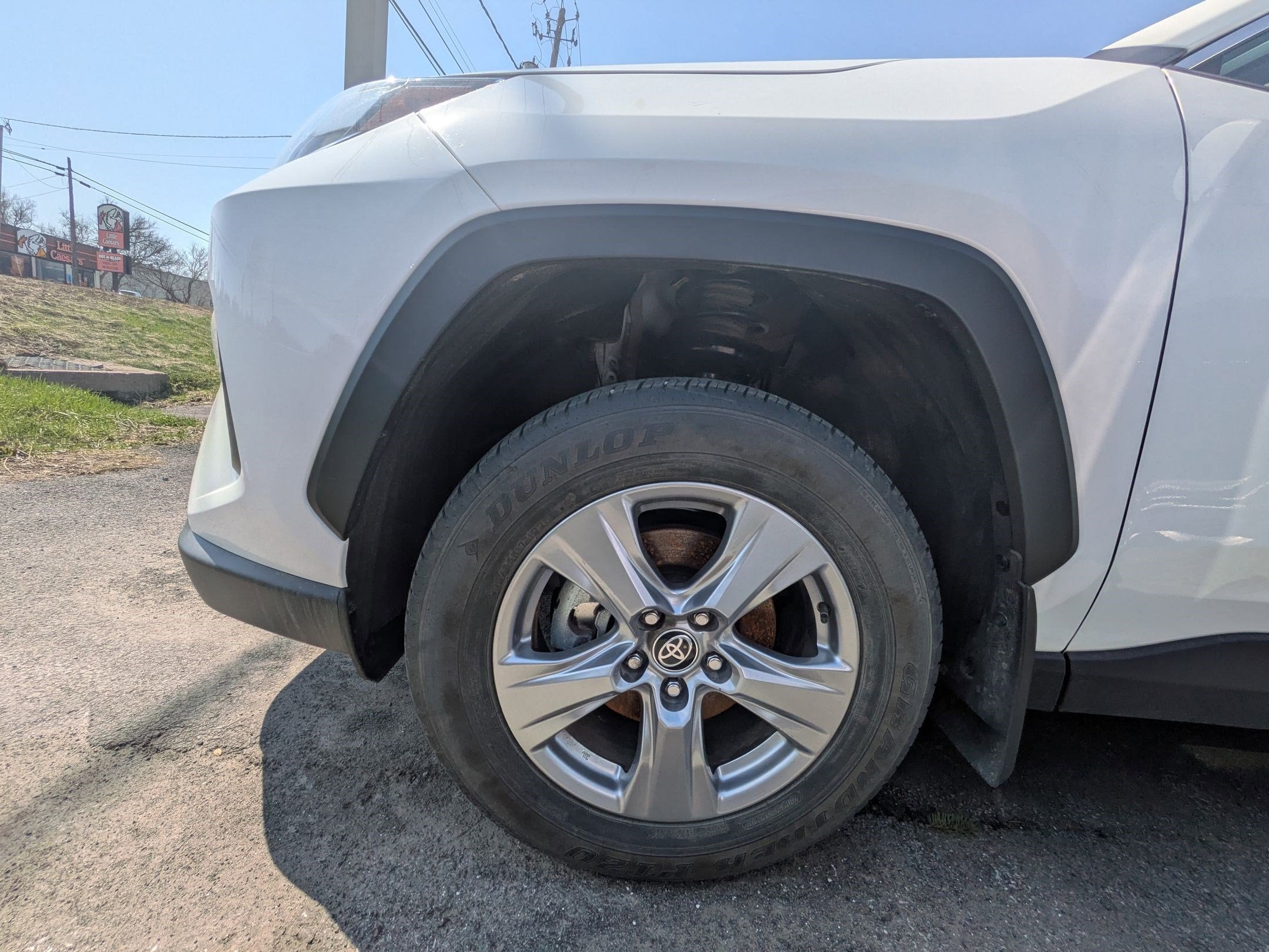 2023 Toyota RAV4 XLE w/ Convenience & Cold Weather Pkg