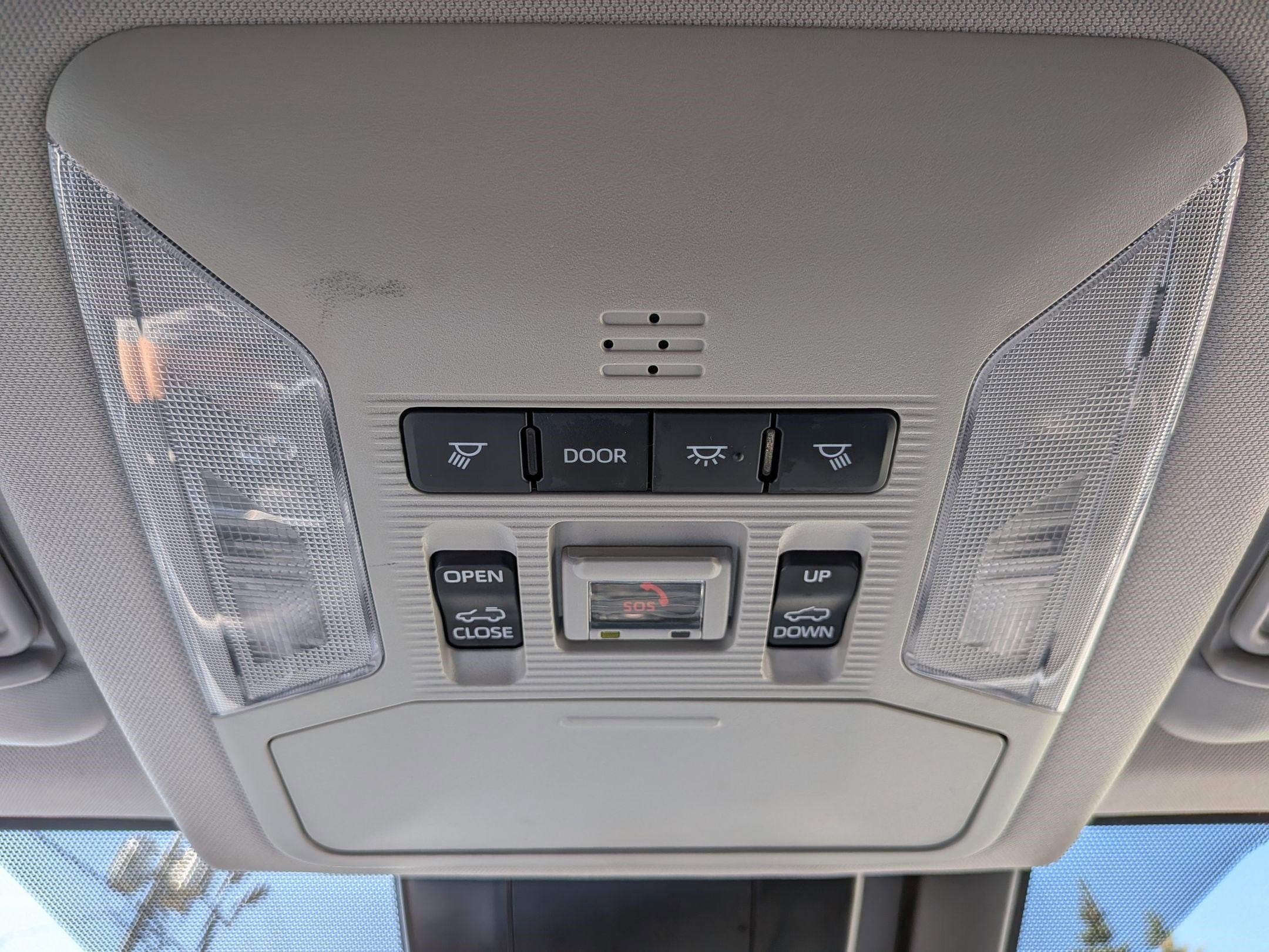 2022 Toyota RAV4 XLE w/ Convenience & Cold Weather Pkg