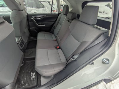 2023 Toyota RAV4 XLE w/ Convenience & Cold Weather Pkg