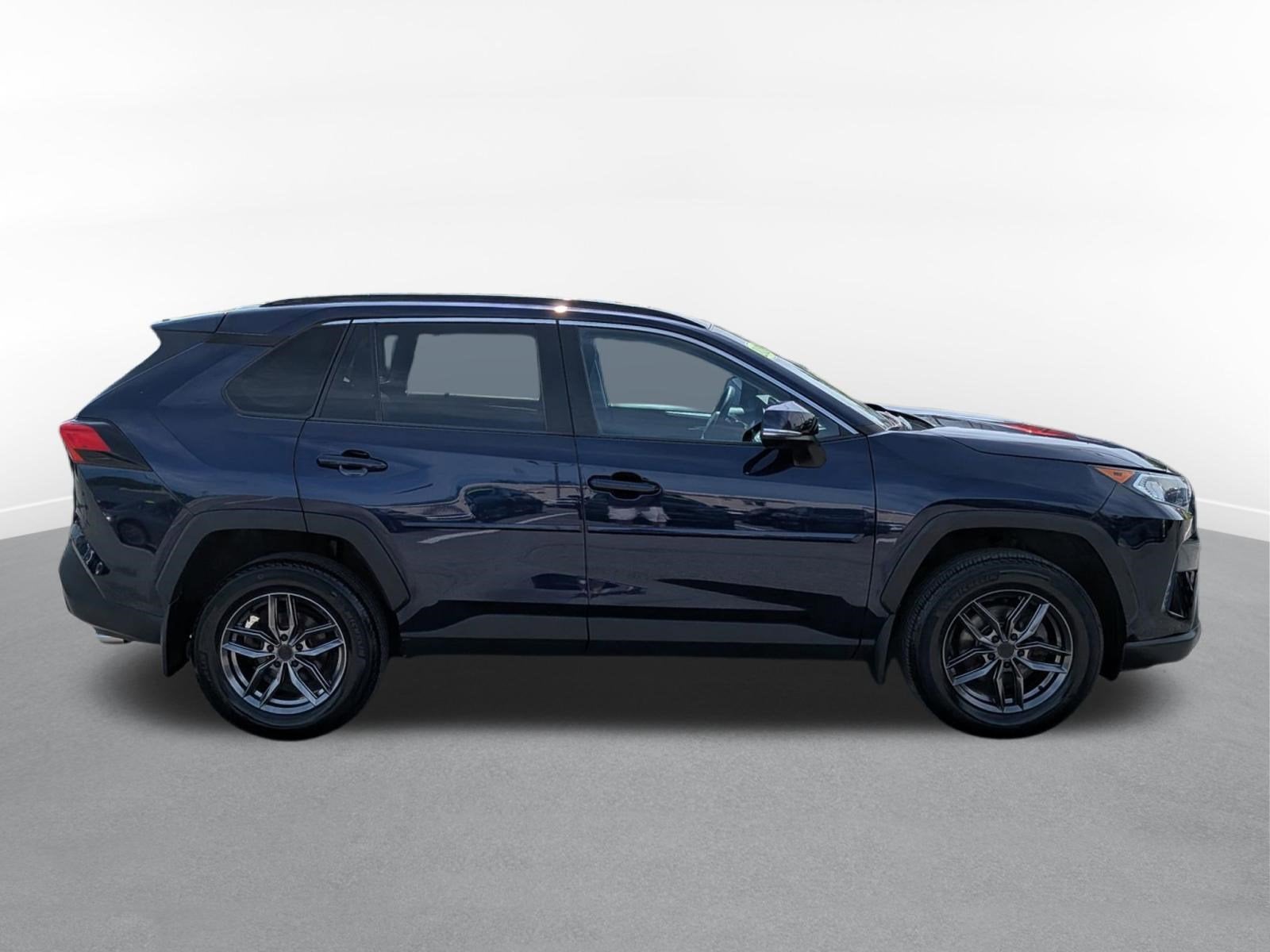 2021 Toyota RAV4 XLE w/ Convenience & Cold Weather Pkg