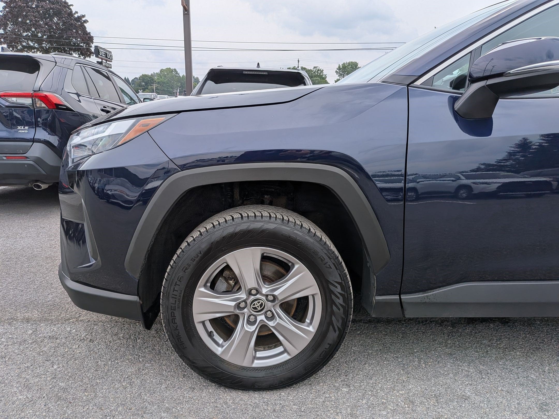 2023 Toyota RAV4 XLE w/ Convenience & Cold Weather Pkg