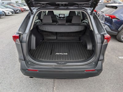 2023 Toyota RAV4 XLE w/ Convenience & Cold Weather Pkg