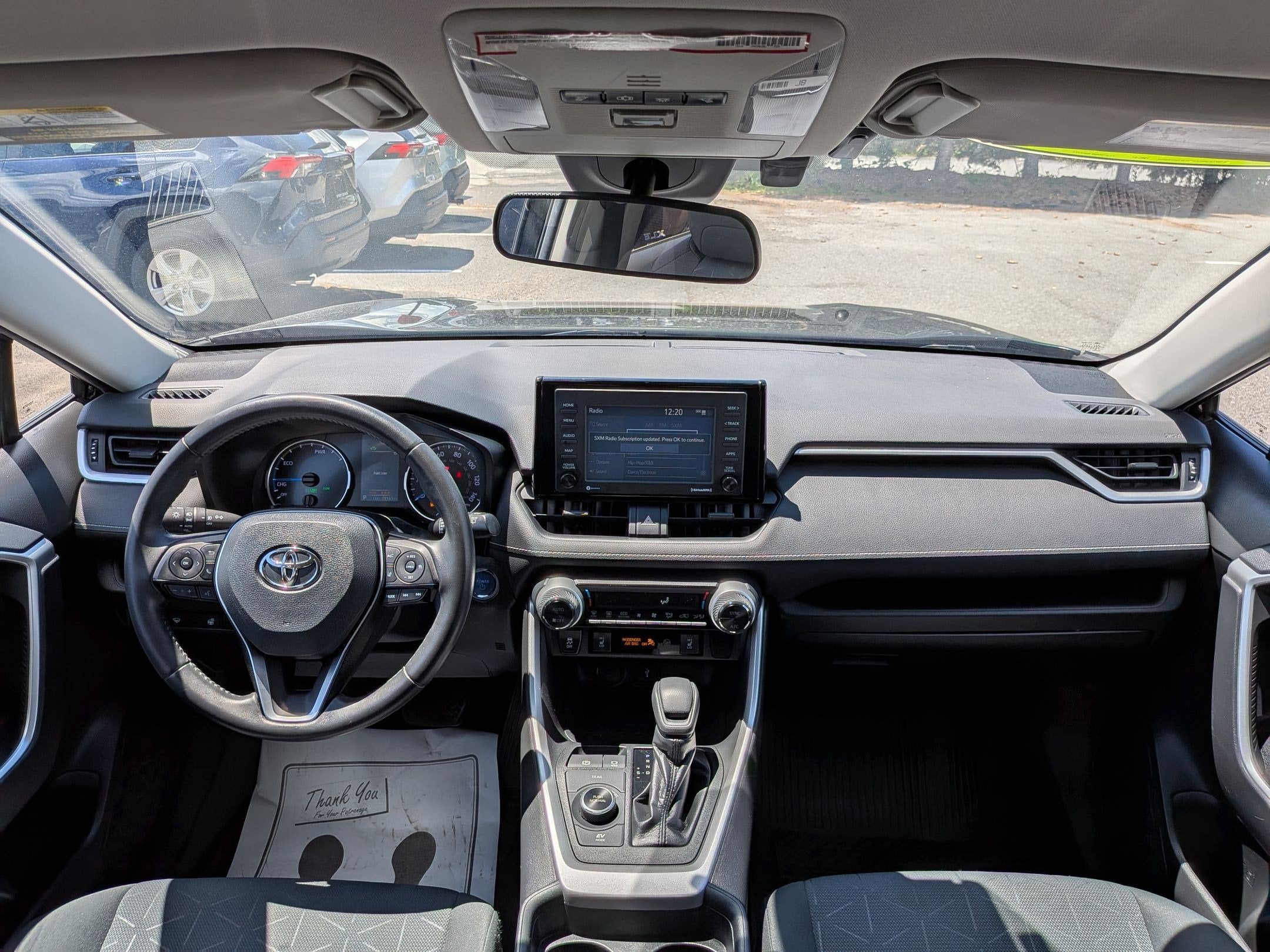 2020 Toyota RAV4 Hybrid XLE w/ Cold Weather Pkg