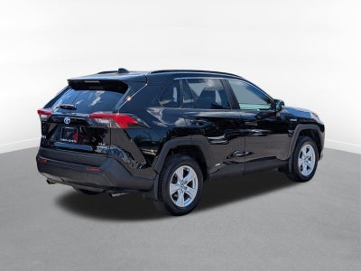 2020 Toyota RAV4 Hybrid XLE w/ Cold Weather Pkg