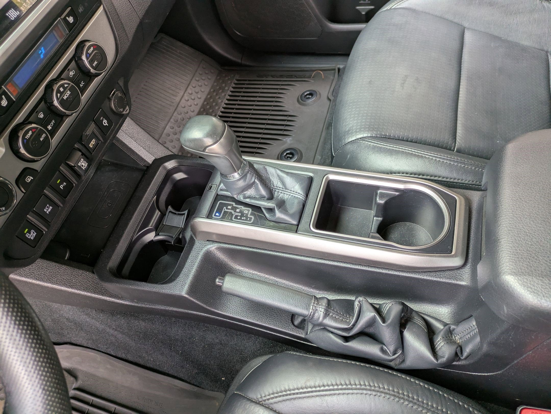 2023 Toyota Tacoma Limited V6