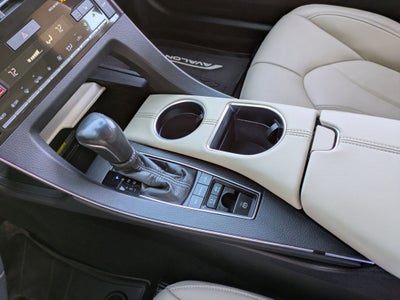 2021 Toyota Avalon Hybrid XLE Plus