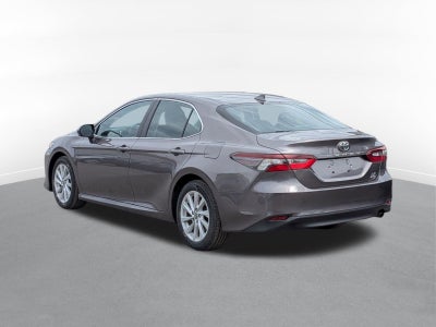 2022 Toyota Camry LE w/ Cold Weather Pkg