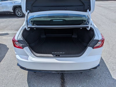 2026 Toyota Camry SE Nightshade w/ Convenience & Cold Weather Pkg