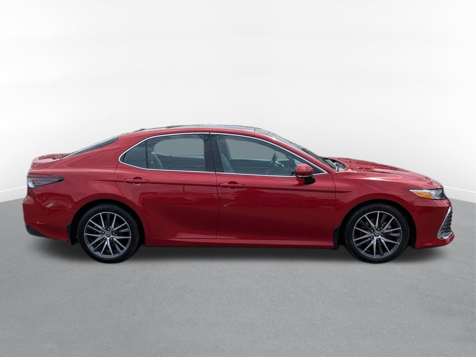 2023 Toyota Camry XLE AWD w/ Cold Weather Pkg