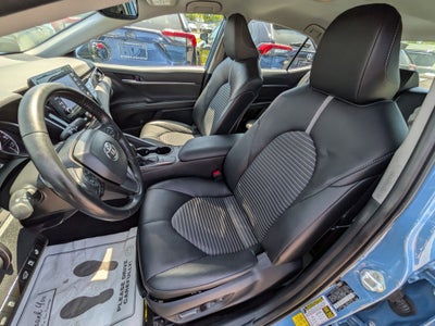 2023 Toyota Camry SE w/ Convenience & Cold Weather Pkg