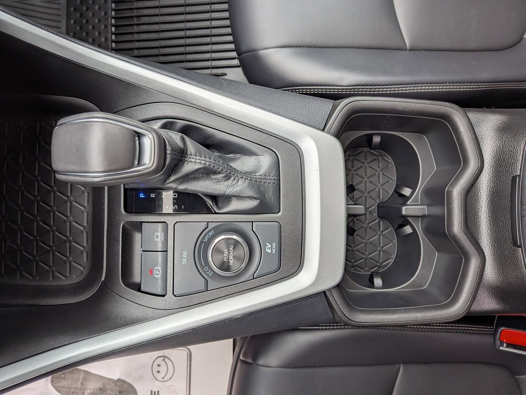 2022 Toyota RAV4 Hybrid XLE Premium w/ Premium Weather Pkg