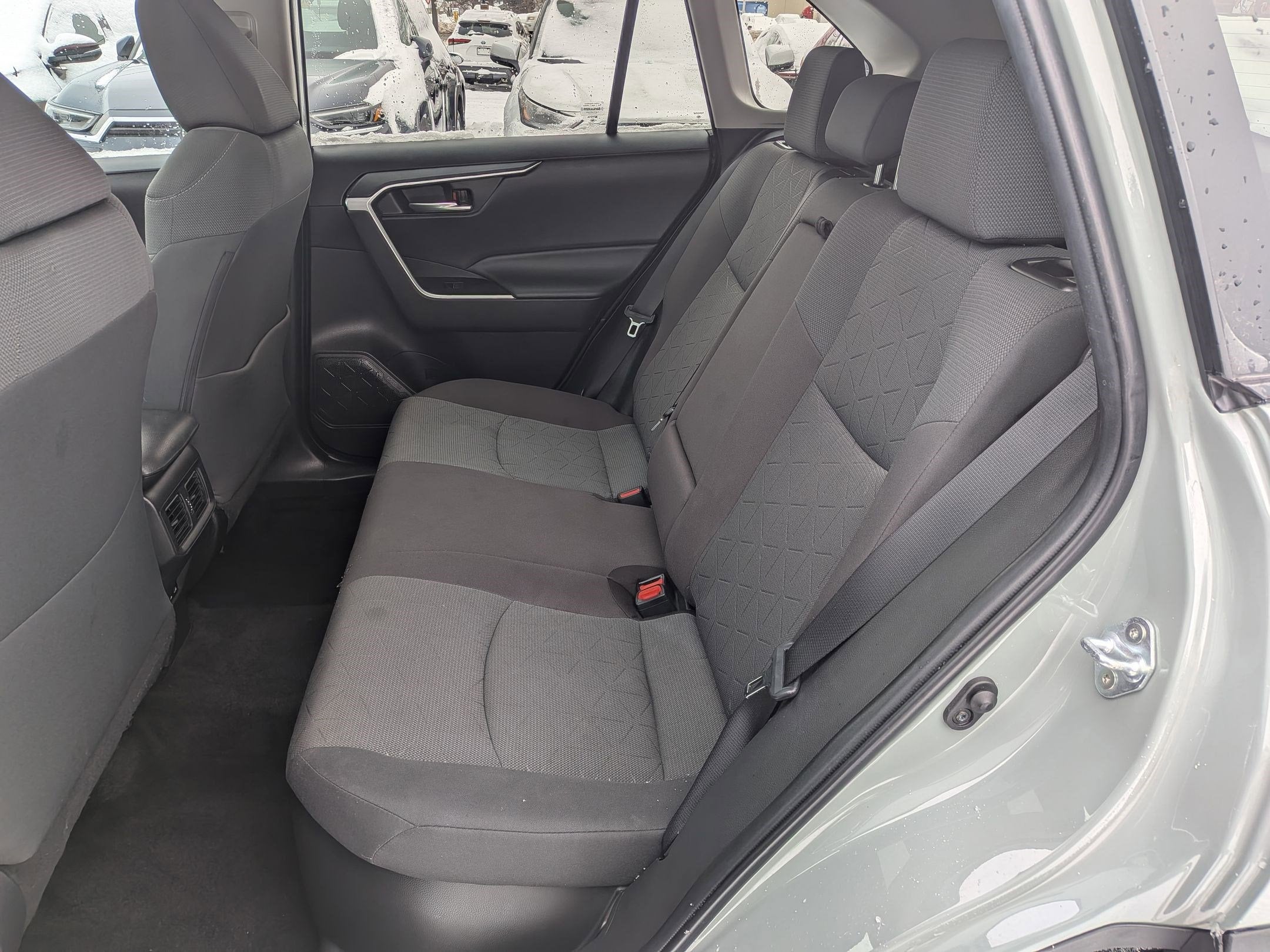 2023 Toyota RAV4 Hybrid XLE w/ Convenience & Cold Weather Pkg