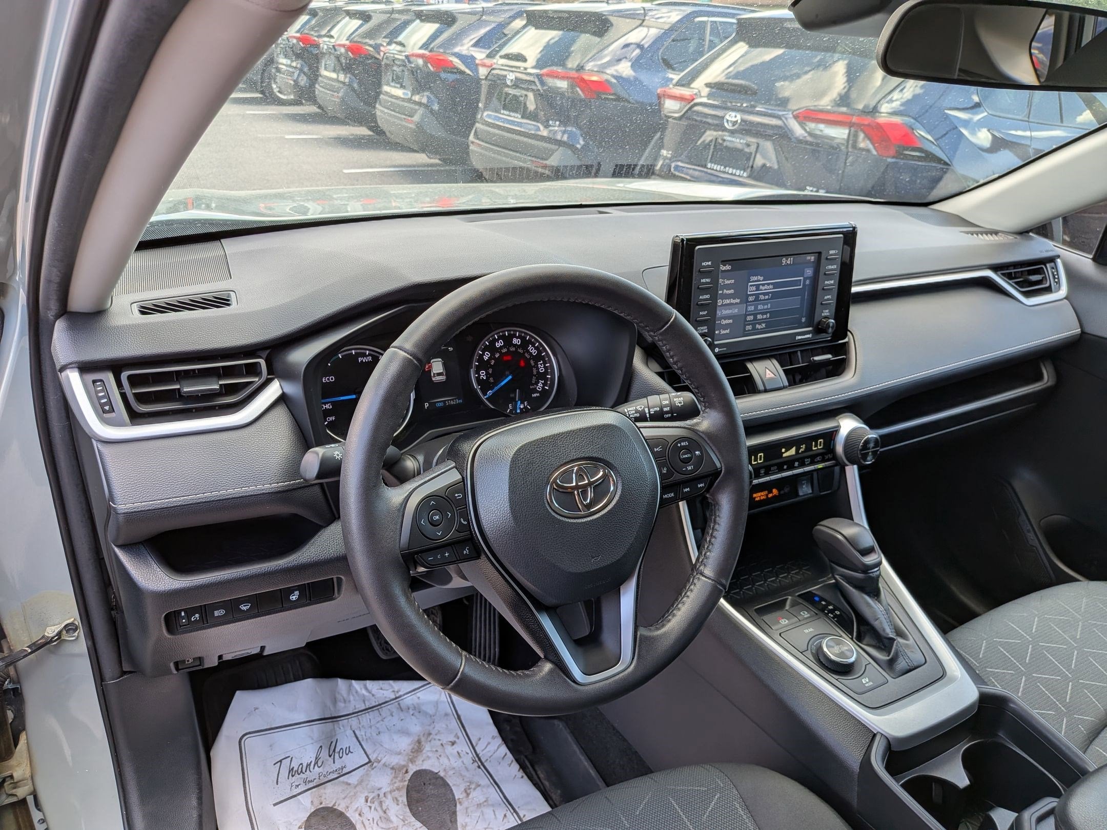2021 Toyota RAV4 Hybrid XLE w/ Cold Weather Pkg