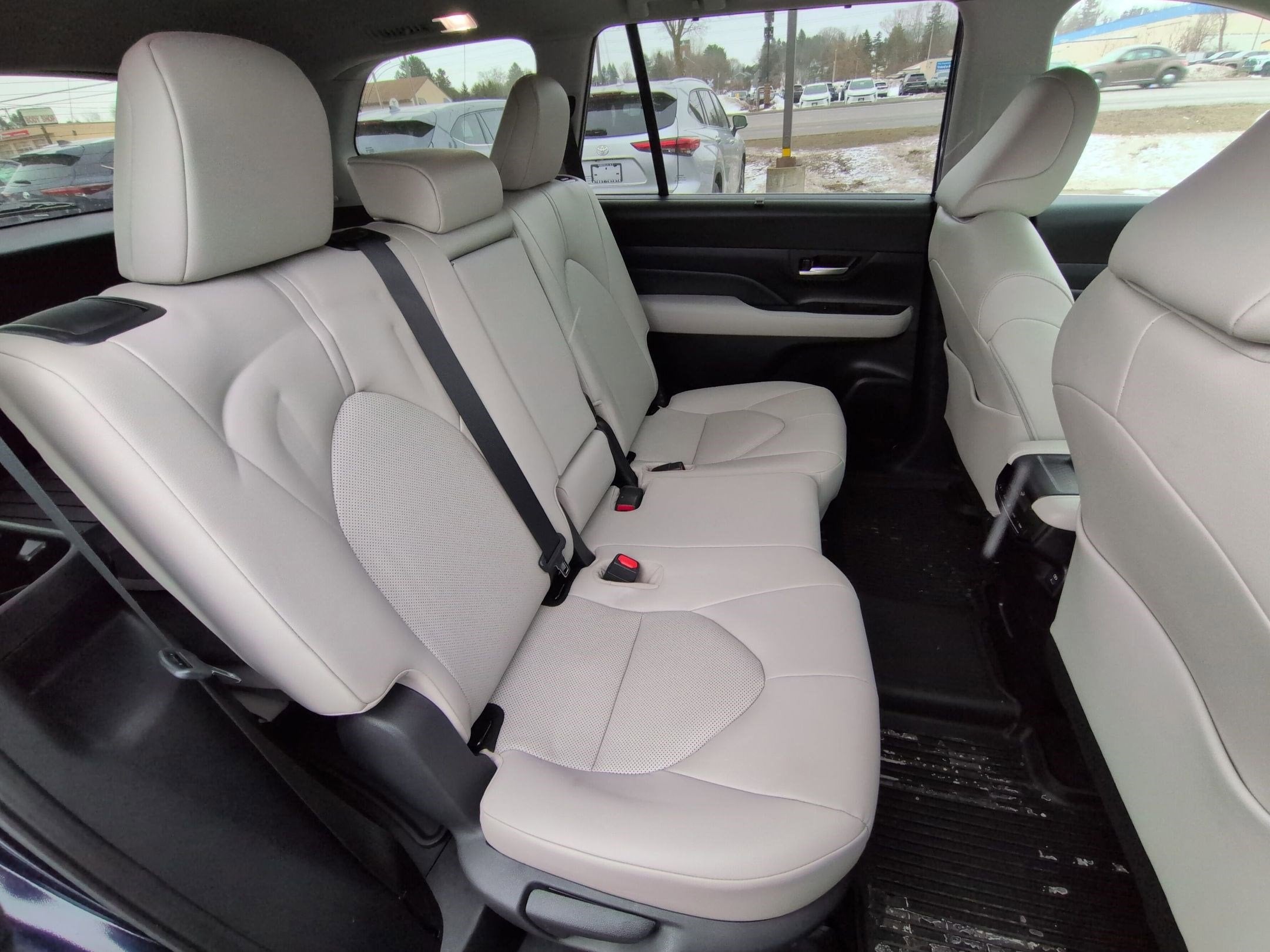 2024 Toyota Grand Highlander Hybrid XLE