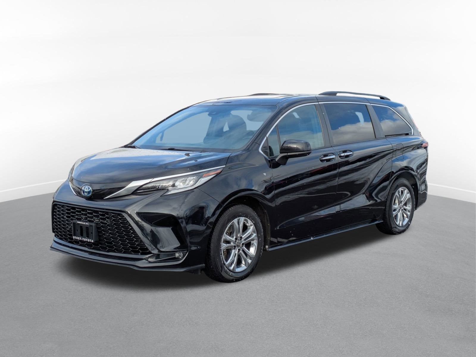 2022 Toyota Sienna XSE AWD 7 Passenger