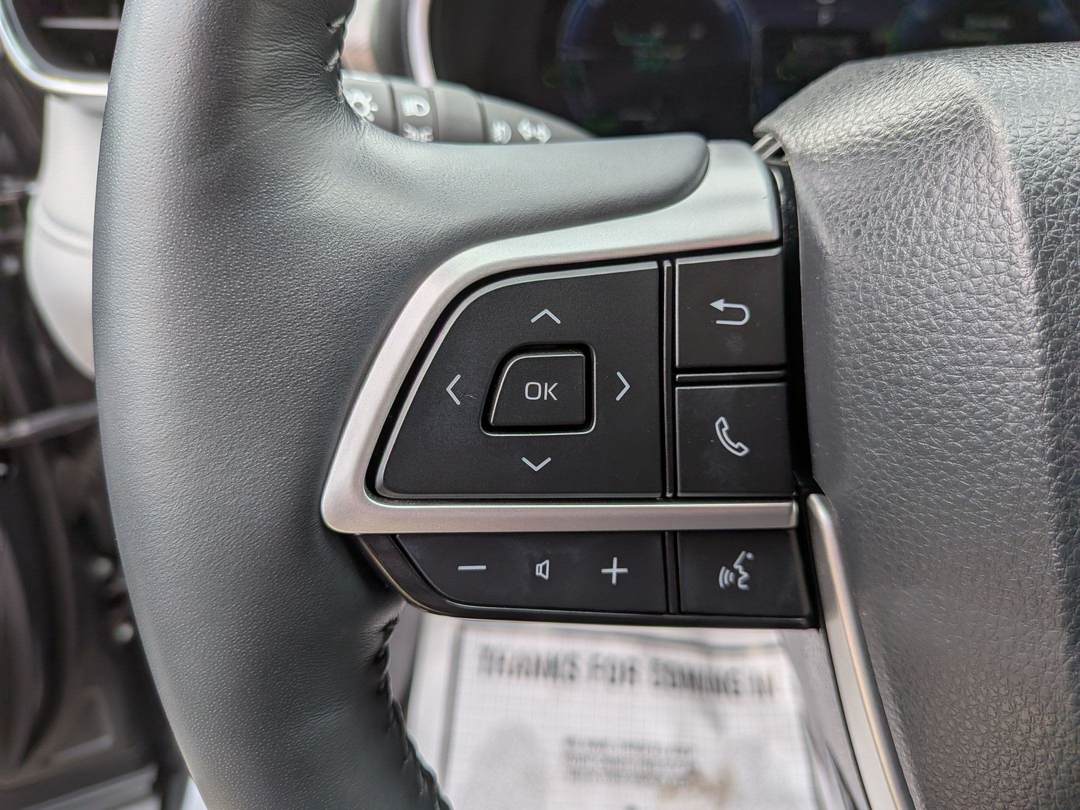2024 Toyota Highlander Hybrid Platinum