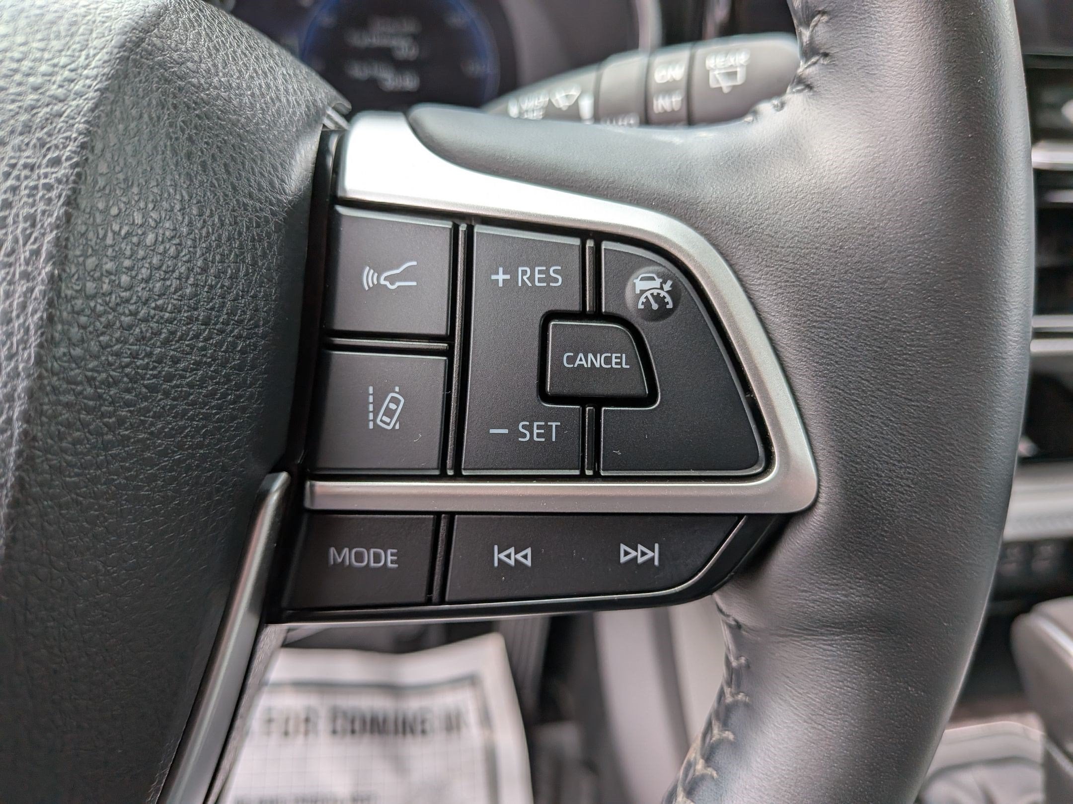 2024 Toyota Highlander Hybrid Platinum