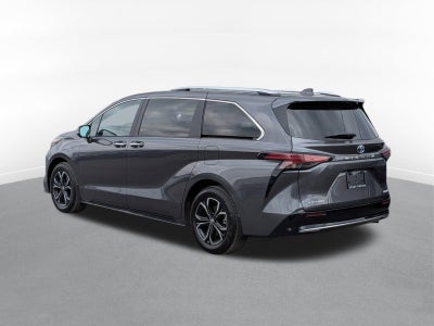 2025 Toyota Sienna Platinum 7 Passenger