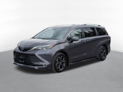 2025 Toyota Sienna Platinum 7 Passenger