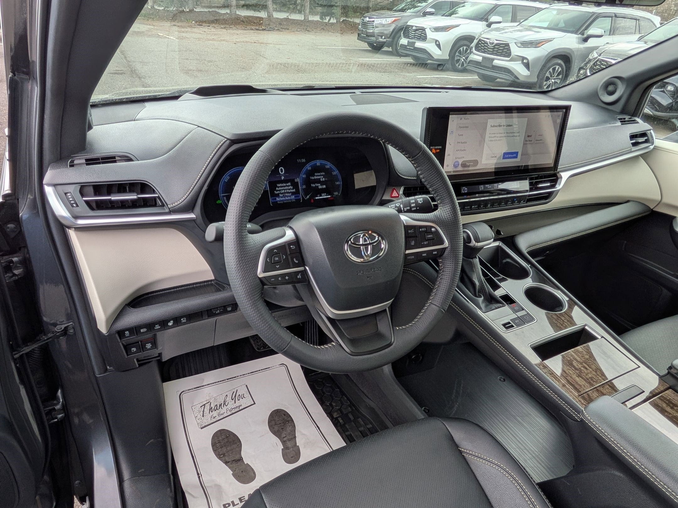 2025 Toyota Sienna Platinum 7 Passenger