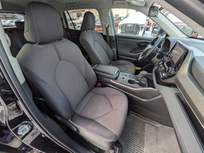 2023 Toyota Highlander LE