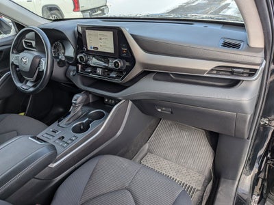 2023 Toyota Highlander LE