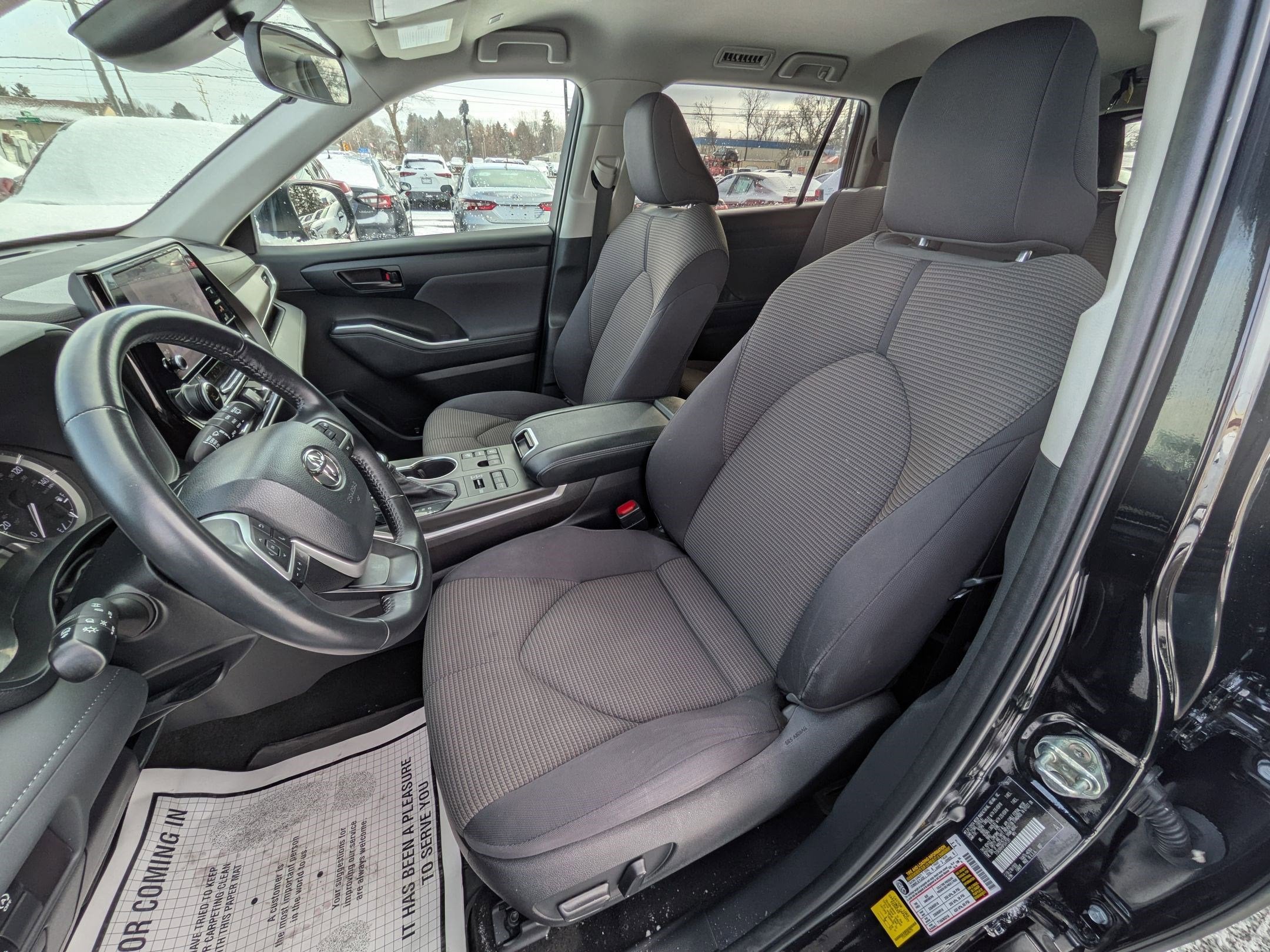 2023 Toyota Highlander LE