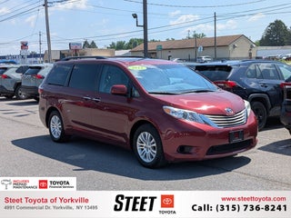 2015 Toyota Sienna XLE 8 Passenger