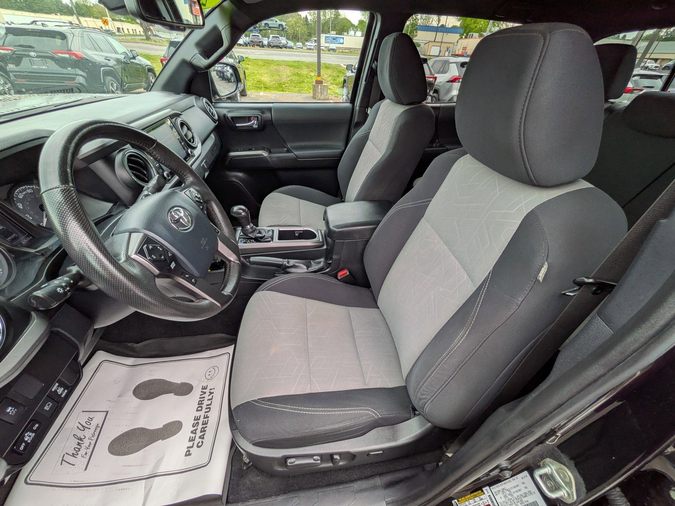 2020 Toyota Tacoma TRD Sport w/ Tech pkg V6