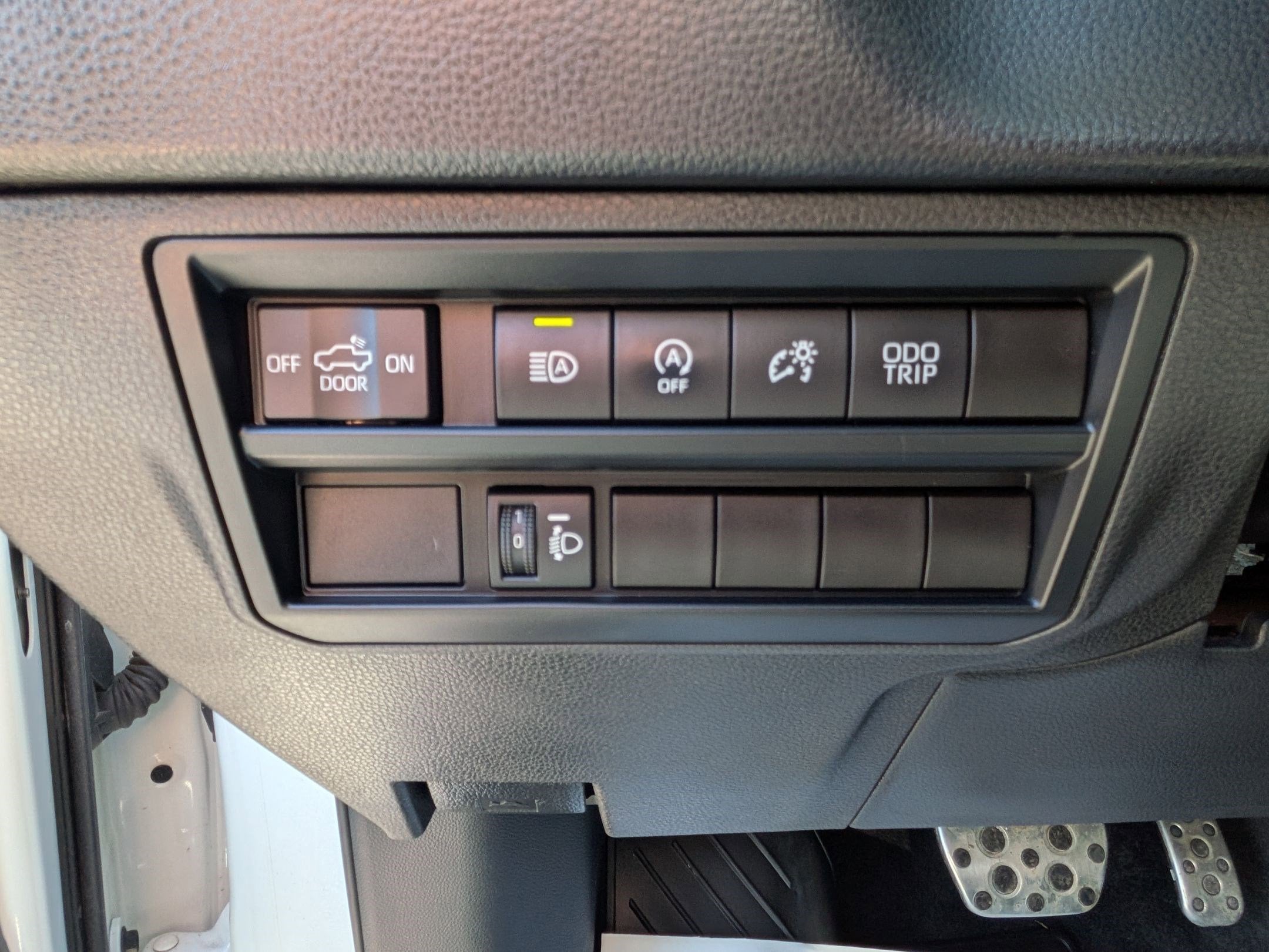 2023 Toyota Tundra SR5 w/ Off Road Pkg