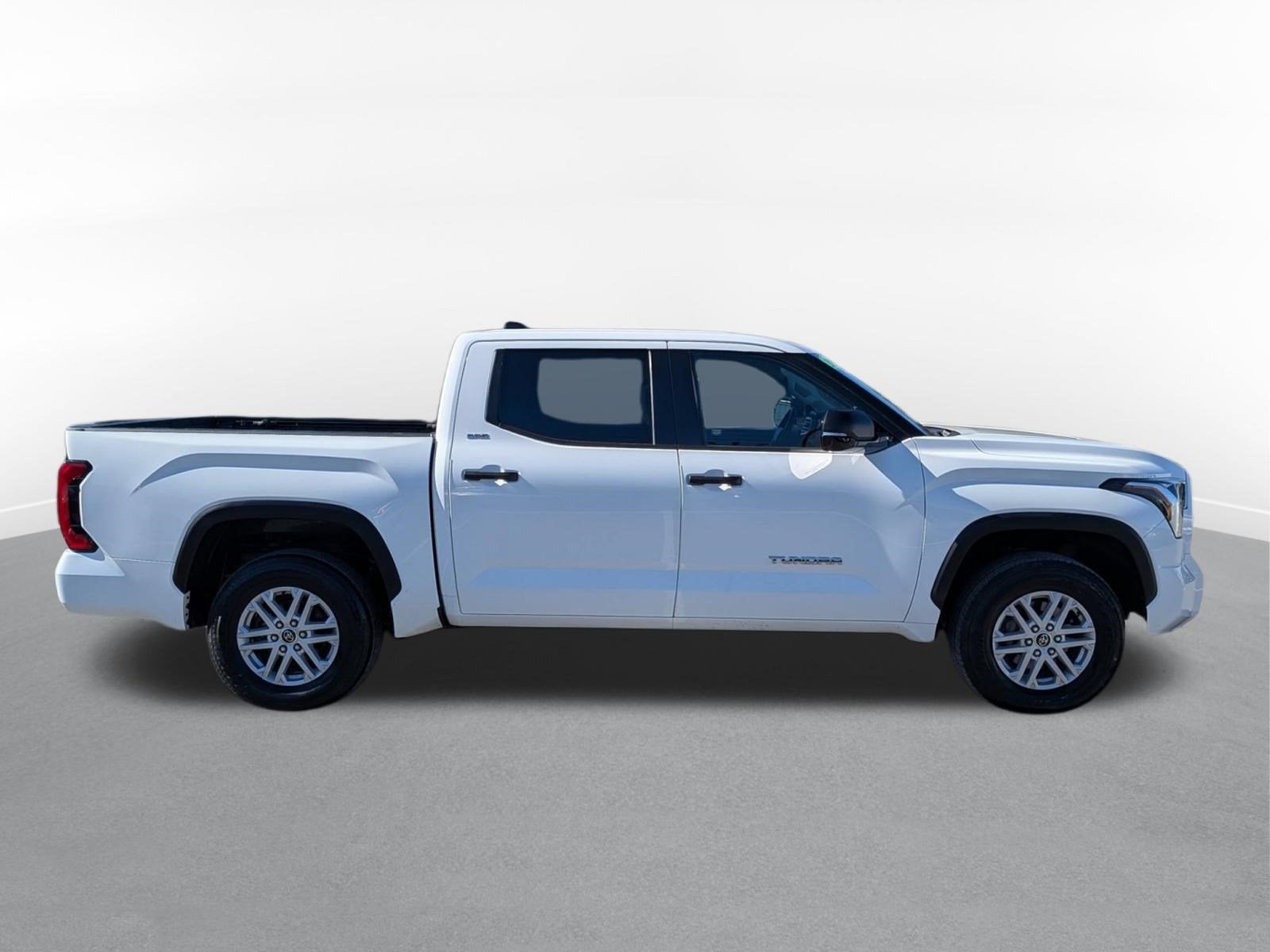 2023 Toyota Tundra SR5 w/ Convenience Pkg