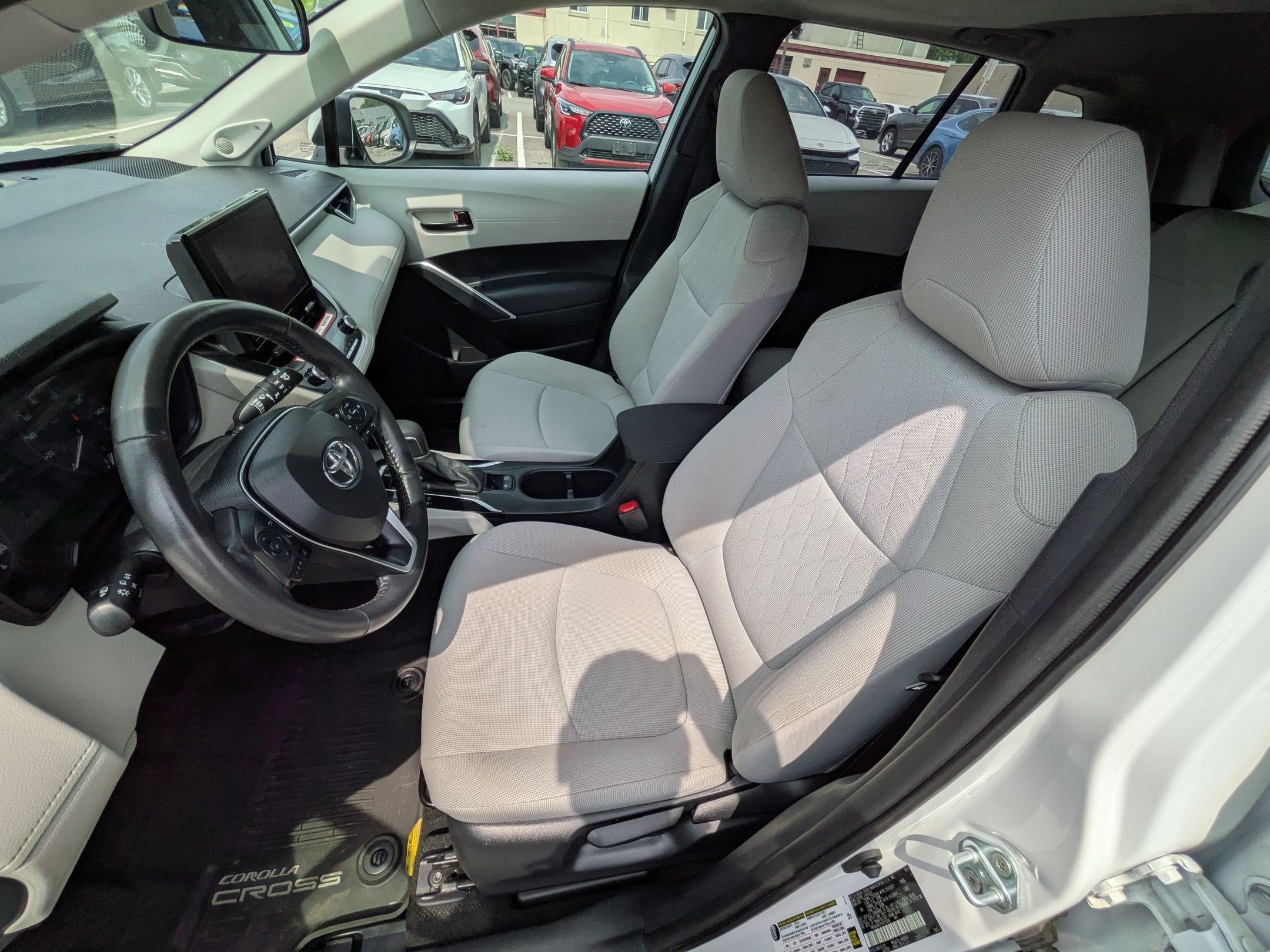 2023 Toyota Corolla Cross LE