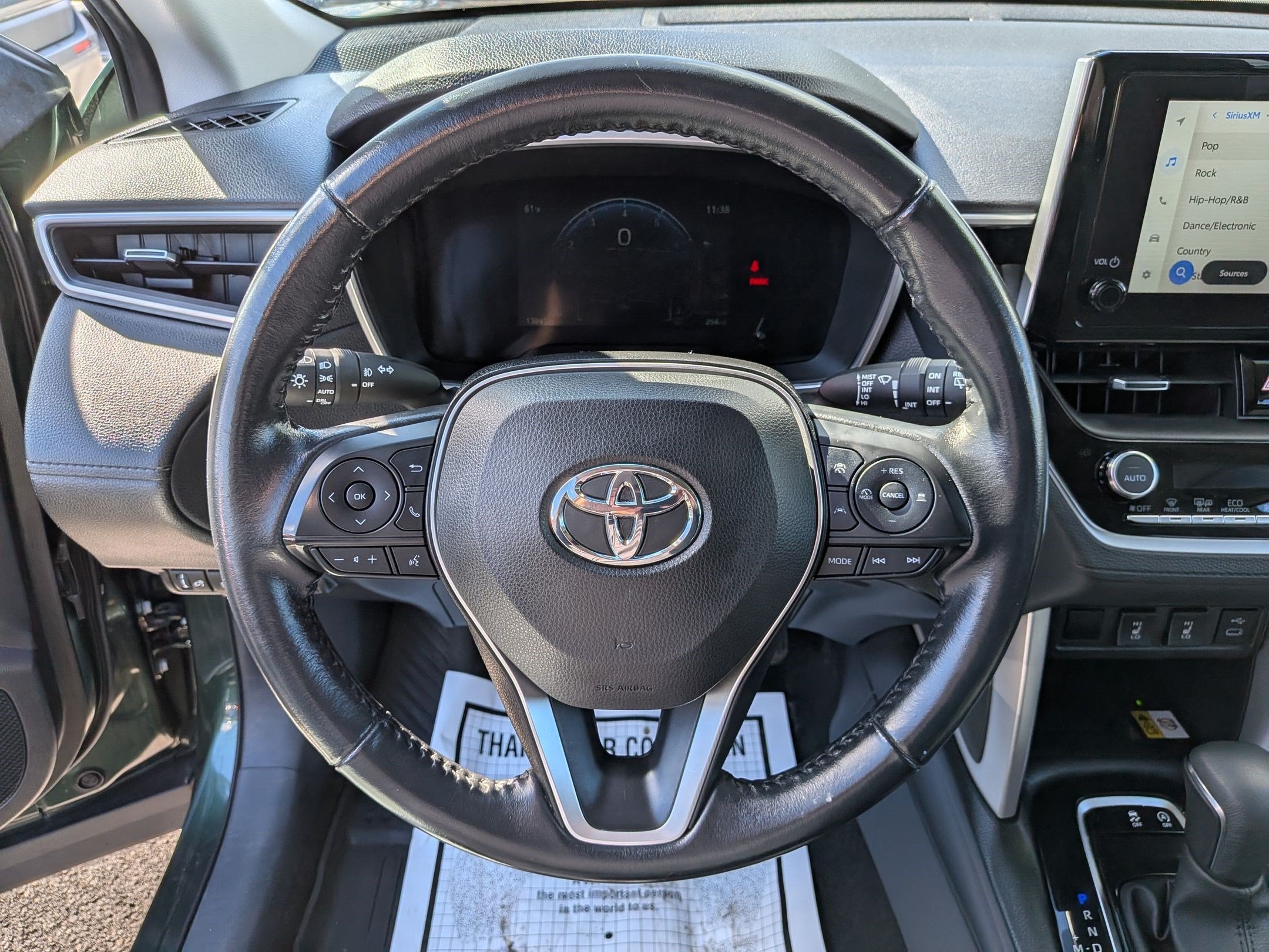 2023 Toyota Corolla Cross XLE