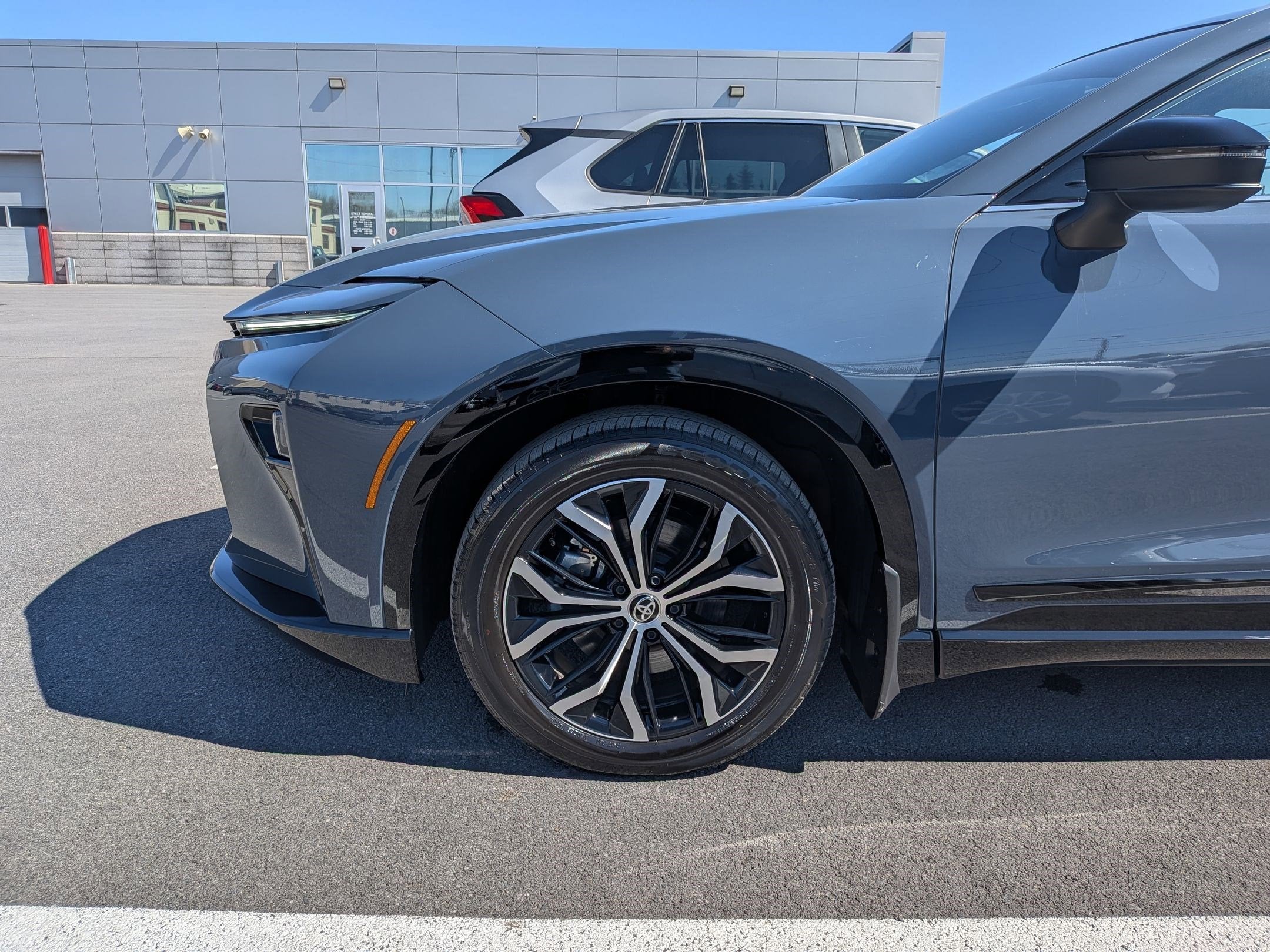 2025 Toyota Crown Signia XLE