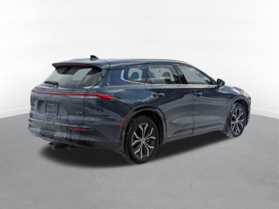 2025 Toyota Crown Signia XLE