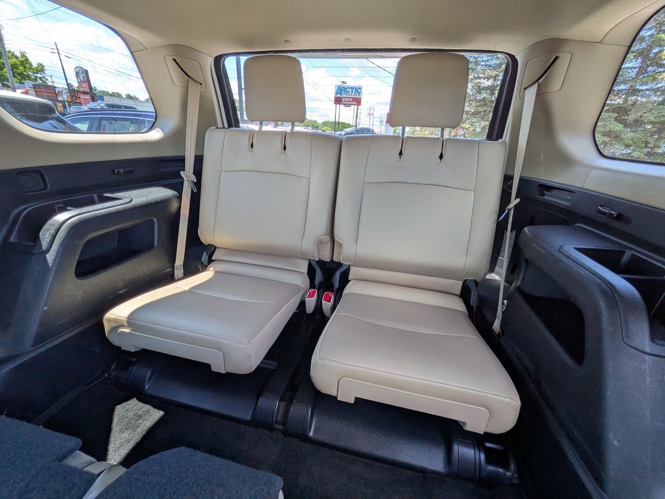 2023 Toyota 4Runner SR5 Premium w/ Third Row Seating
